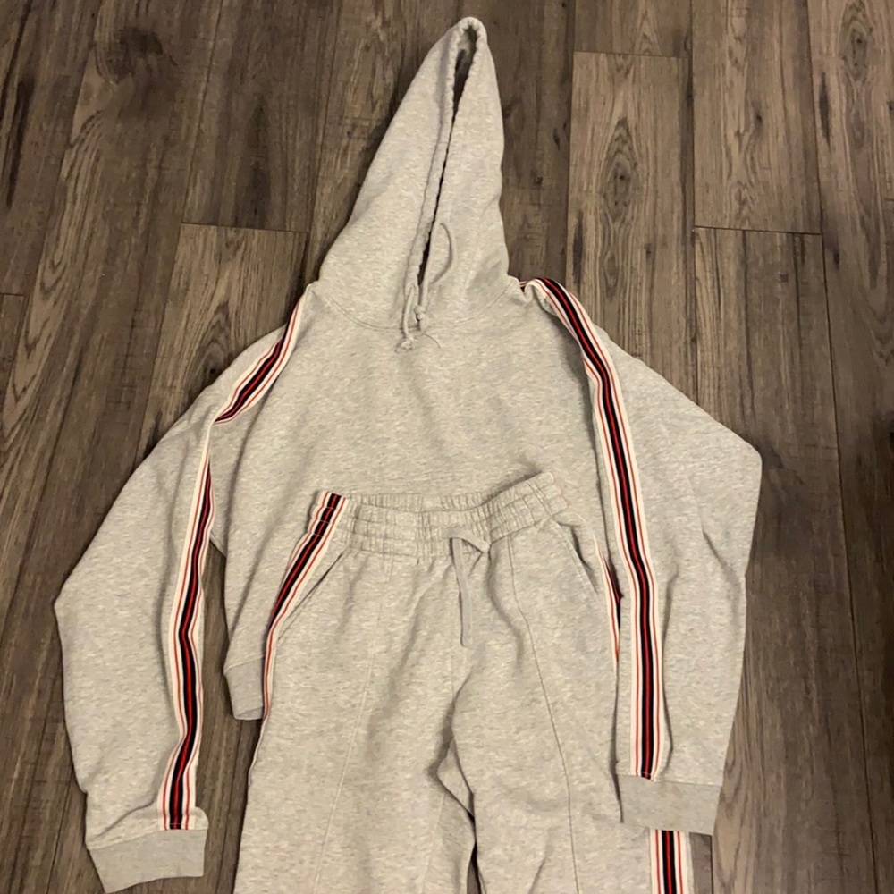 TNA grey sweatsuit